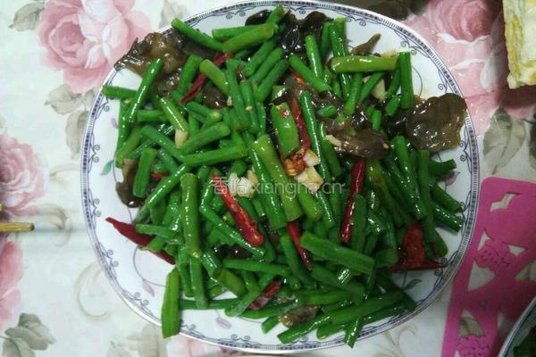 凉拌豇豆木耳的做法图解6