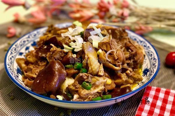 野生菌烧鸡的做法图解10