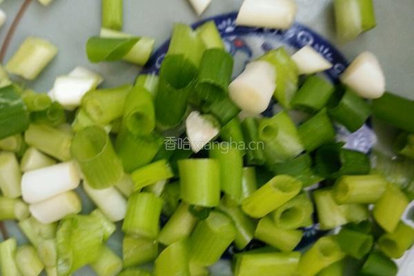 芹菜鸭蛋粥的做法图解7