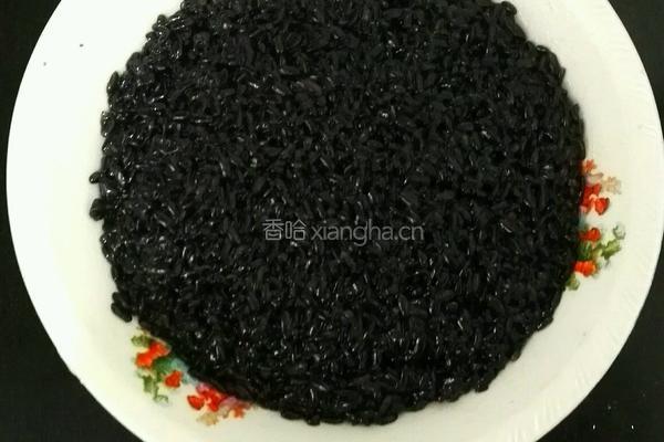 蜂蜜豆沙•乌米饭的做法图解5
