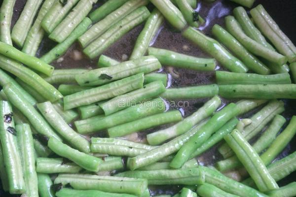 紫苏豆豉炒豆角的做法图解5