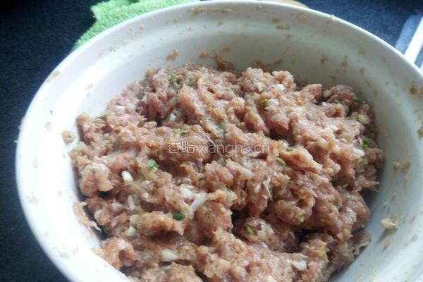 虾仁鲜肉馄饨的做法图解3