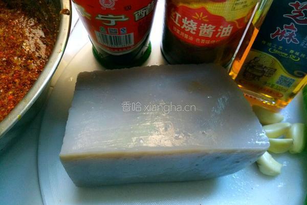 凉拌麻辣凉粉的做法图解1