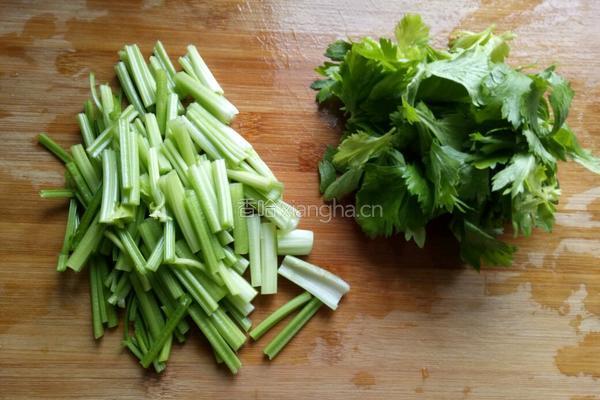 干炒猪头肉的做法图解2