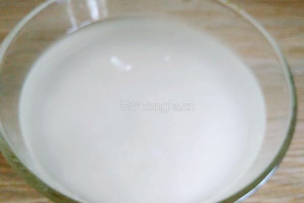 薏仁米花生粥的做法图解3