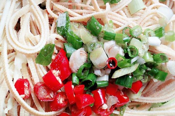 莲花菜拌豆皮的做法图解4