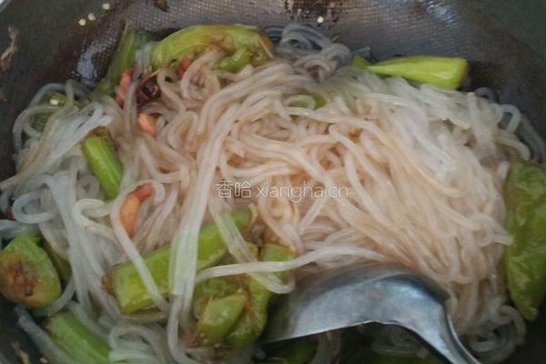 辣椒粉条炒猪肉的做法图解5