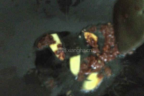 土豆闷鸡翅尖的做法图解4