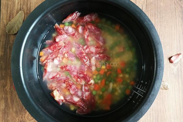 广味腊肠焖饭的做法图解3