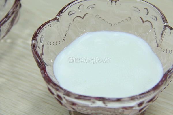 高颜值酸奶水果杯的做法图解2