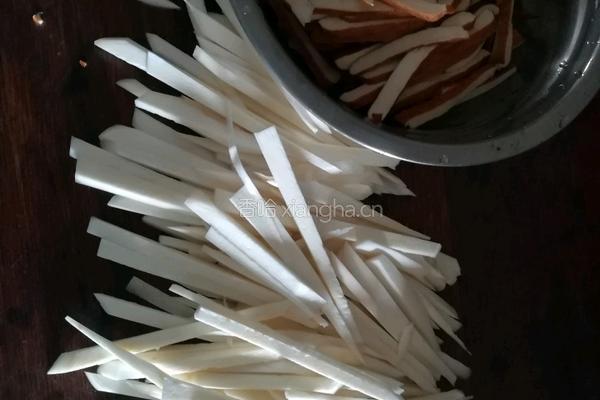 茭白豆干肉丝的做法图解2