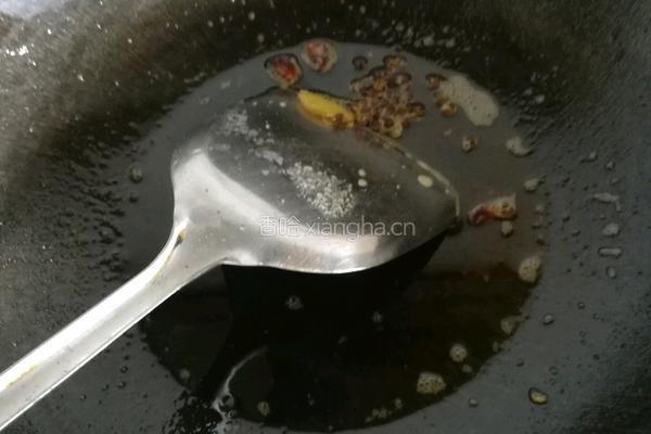 腐竹鱼片汤的做法图解5