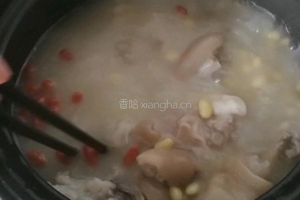 黄豆猪脚汤的做法图解5