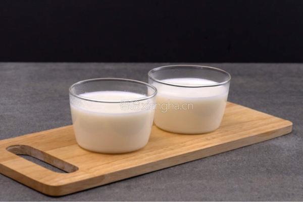牛奶布丁的做法图解4