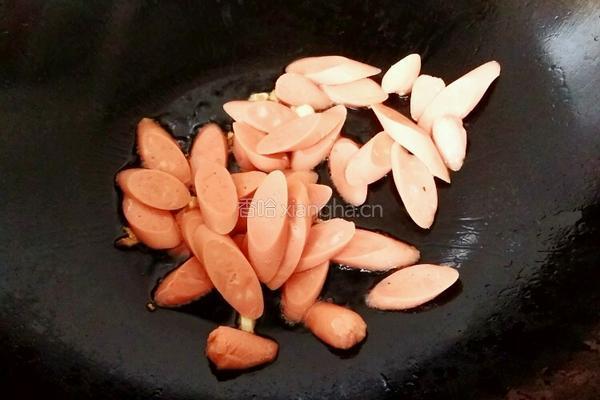 黄瓜炒火腿肠的做法图解3