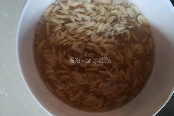 虾皮炒黄瓜的做法图解3