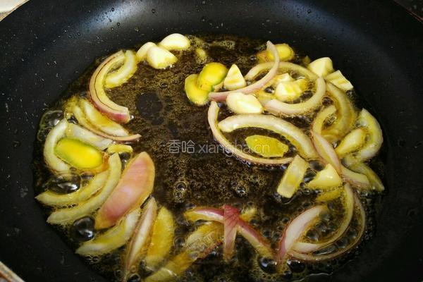 土豆鸡翅香锅的做法图解8