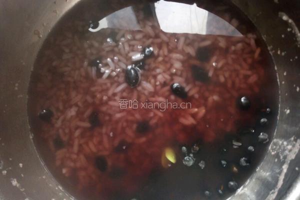 黑豆芝麻粥的做法图解4