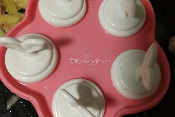 椰汁苹果冰棒的做法图解3