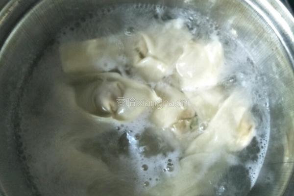 鸡肉馅大馄饨的做法图解7