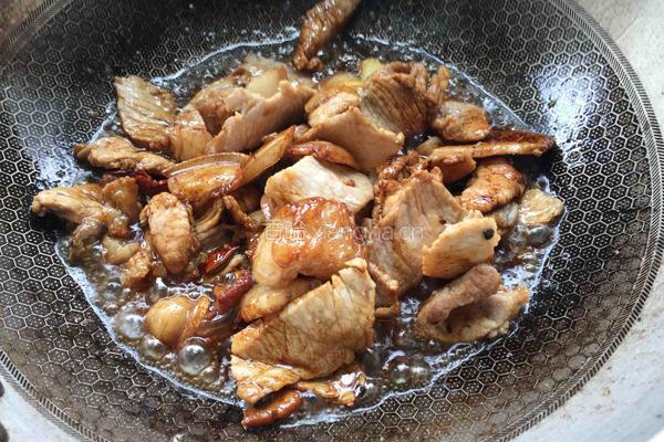 土豆烧肉的做法图解8