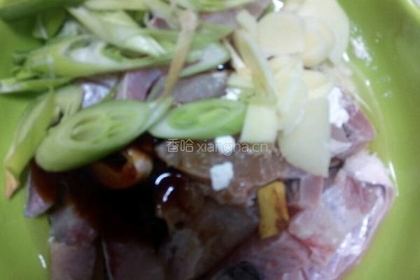 香煎草鱼的做法图解4