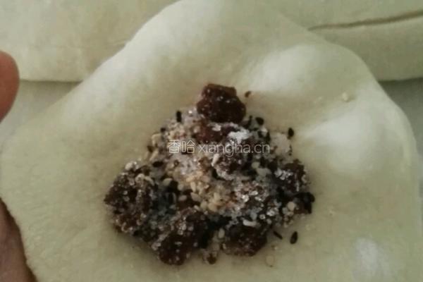 黑白芝麻糖包的做法图解6