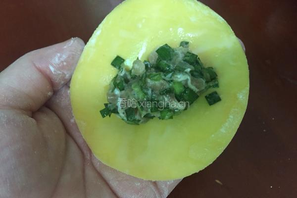 五色韭菜饺子的做法图解8