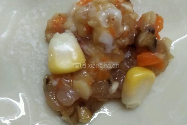 香菇胡萝卜玉米水饺的做法图解5