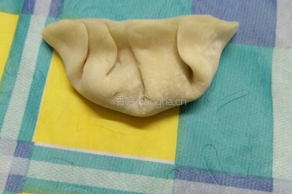 香菇胡萝卜玉米水饺的做法图解6