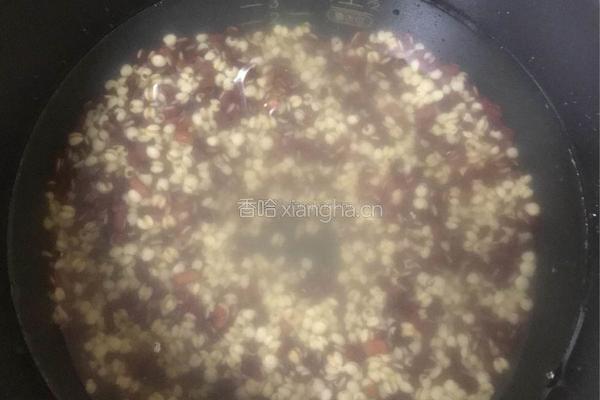 薏仁红豆粥的做法图解3