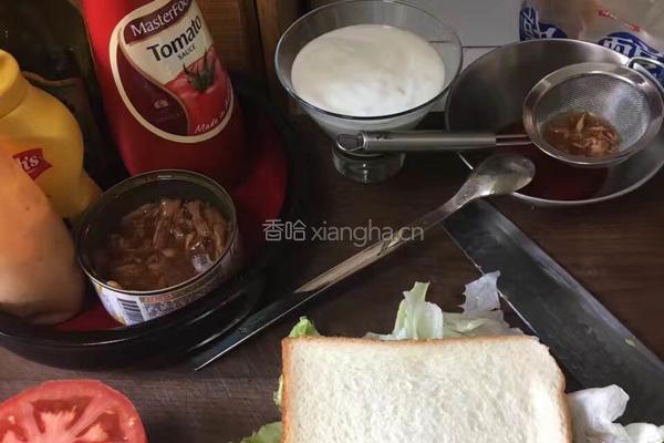 金枪鱼三文治的做法图解4