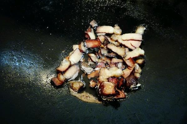蒜苗子姜炒腊肉的做法图解5