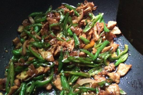 辣椒炒肉的做法图解5