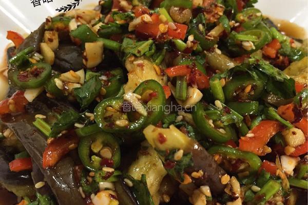 凉拌蒸茄子的做法图解1
