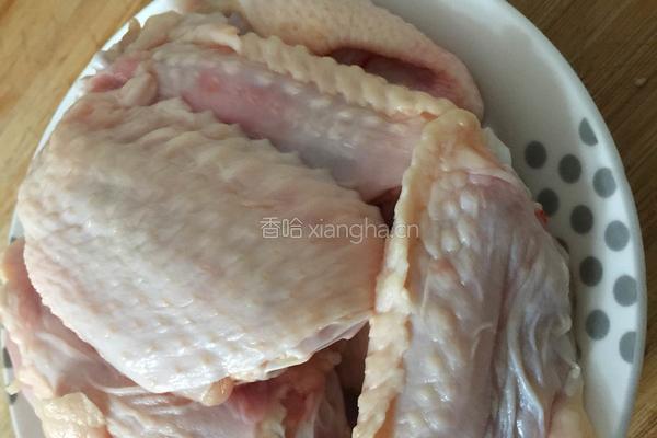 红烧鸡翅的做法图解1