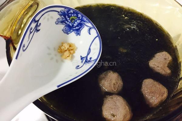 牛肉丸紫菜汤的做法图解5