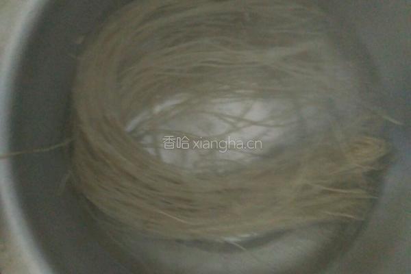 苋菜拌粉条的做法图解1