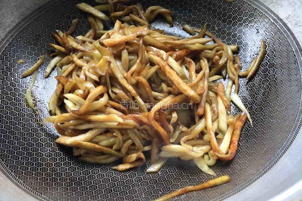 炒茄子丝的做法图解8
