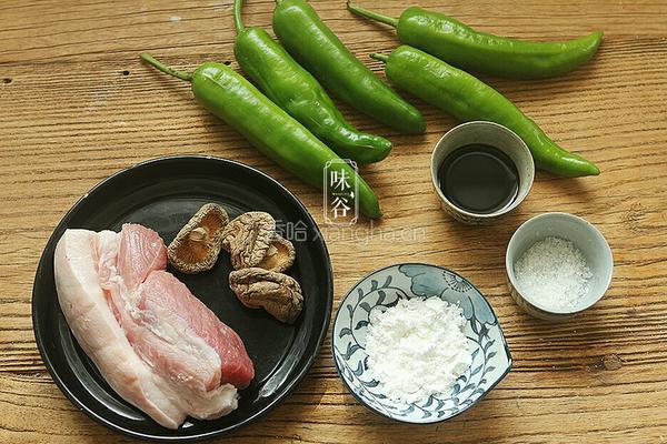 下饭的的滋味家常菜 釀尖椒的做法图解1
