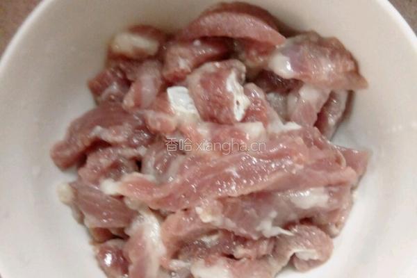 椒盐肉条的做法图解2