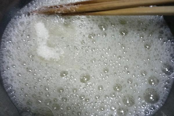 草莓蛋糕卷的做法图解6