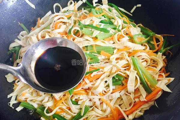 芹菜干丝的做法图解15