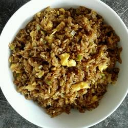 酱油炒饭的做法[图]