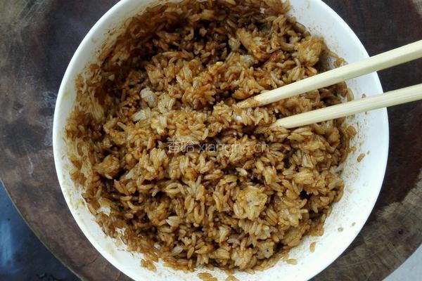 酱油炒饭的做法图解5