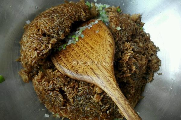 酱油炒饭的做法图解7