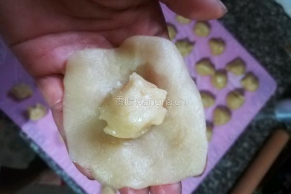 红豆沙酥饼的做法图解3