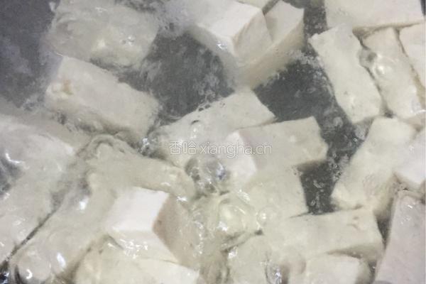 鲜贝豆腐汤的做法图解3
