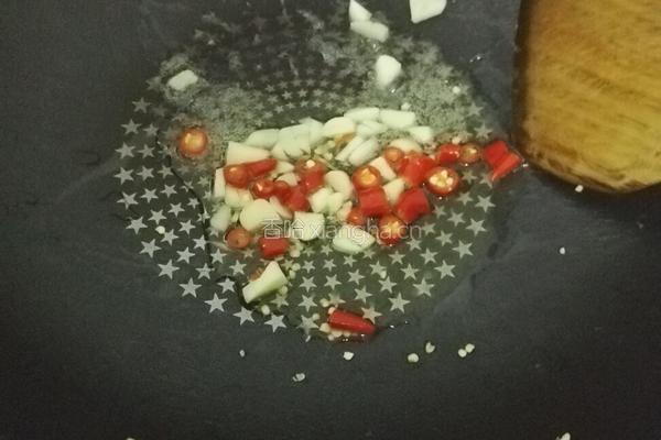 蒜炒荷兰豆的做法图解3