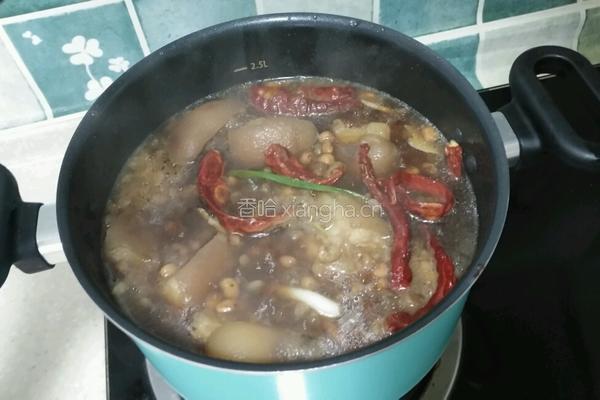 黄豆焖猪脚的做法图解5